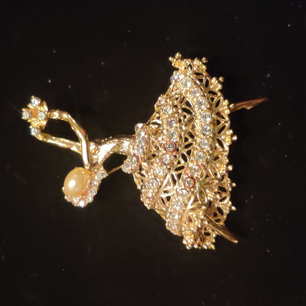 Ballerina Brooch Gold Tone w/white Crystals